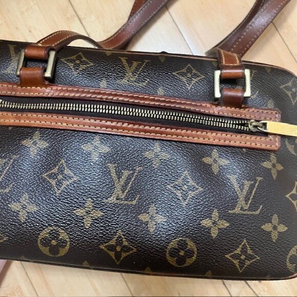 Authentic Louis Vuitton Monogram Cite GM Shoulder Bag M51181 - Picture 2 of 8